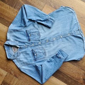 Mossimo Women's Denim Button Up Sz. M